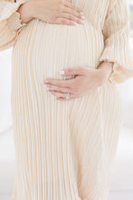 Load image into Gallery viewer, Pleaded Maternity Dress